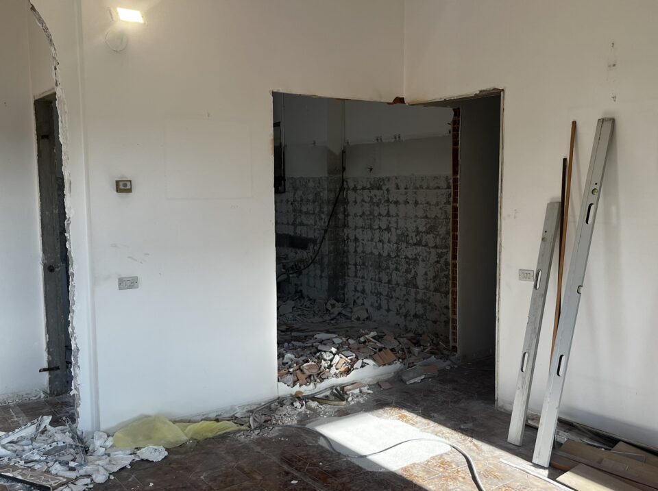 Apertura vani porta