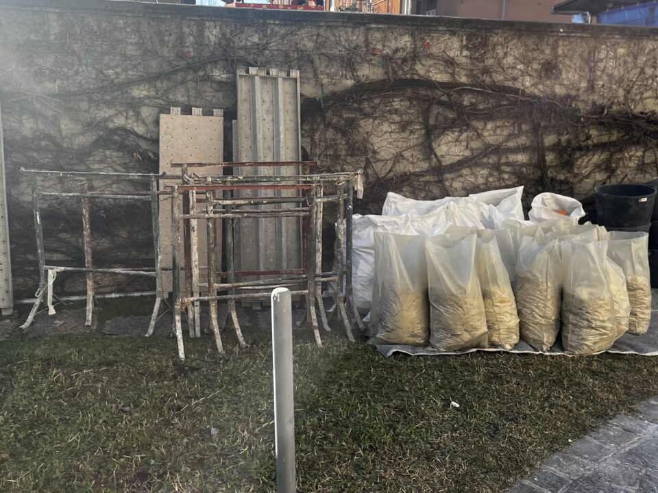 Accatastamento macerie